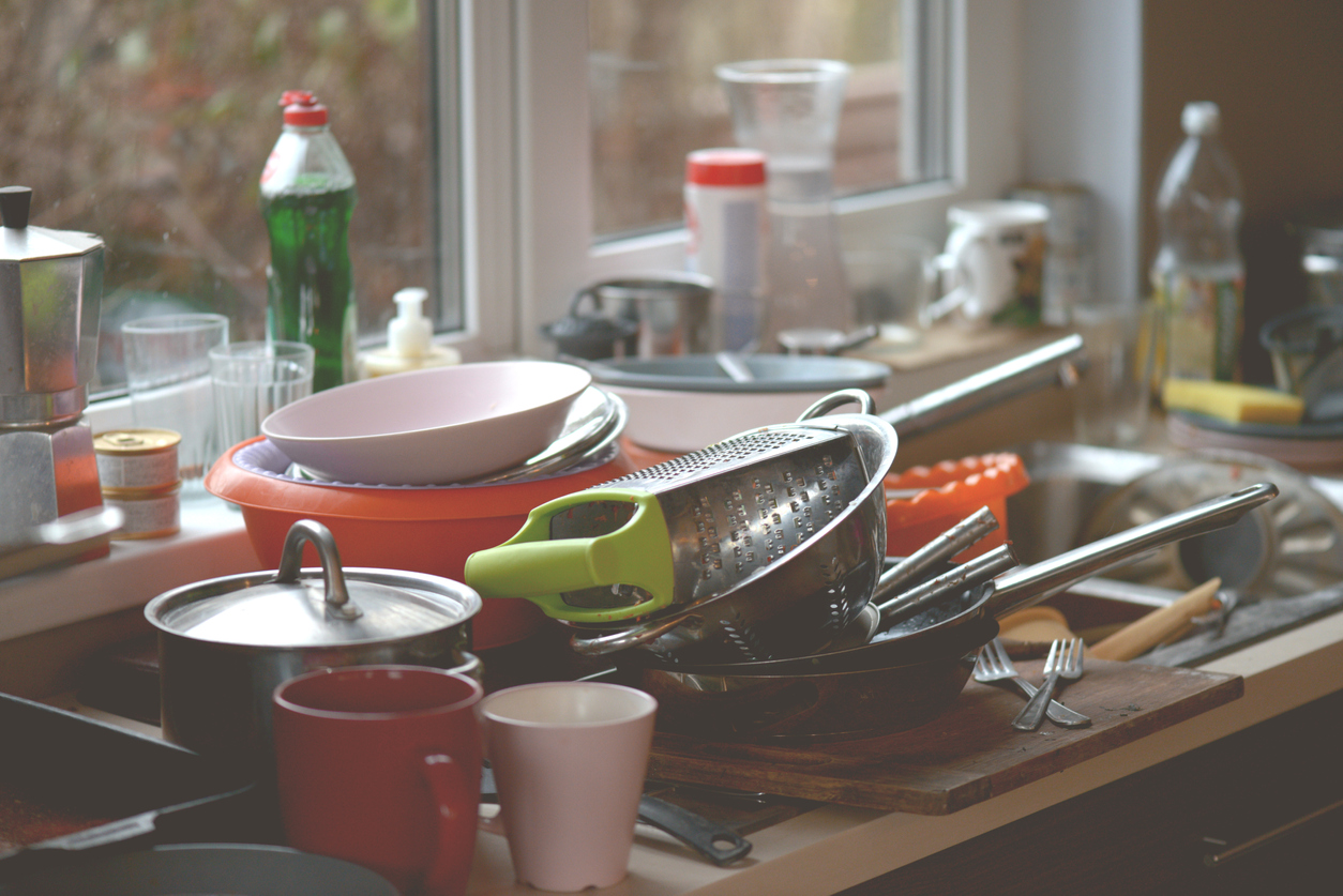 how to declutter a kitchen