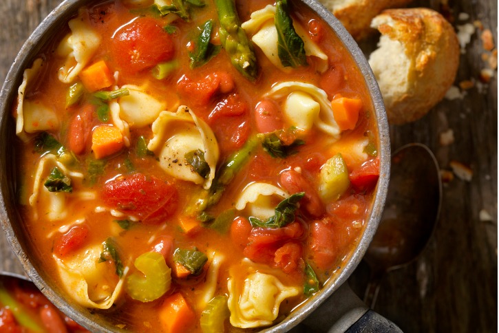 tortellinin and vegetable soup